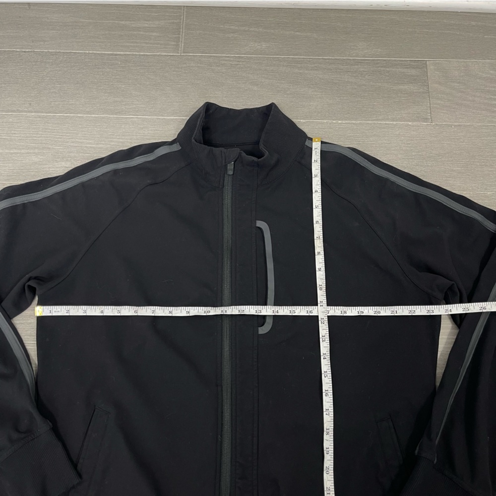 Lululemon Kung Fu Jacket II Black Men’s XL Zip Up Pocket Rubber Seams Activewear - Picture 15 of 15
